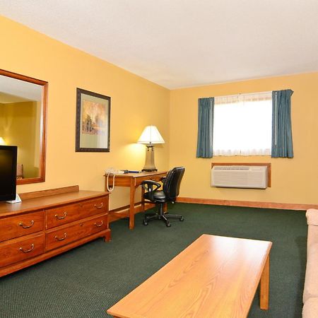 Americas Best Value Inn Iola Oda fotoğraf