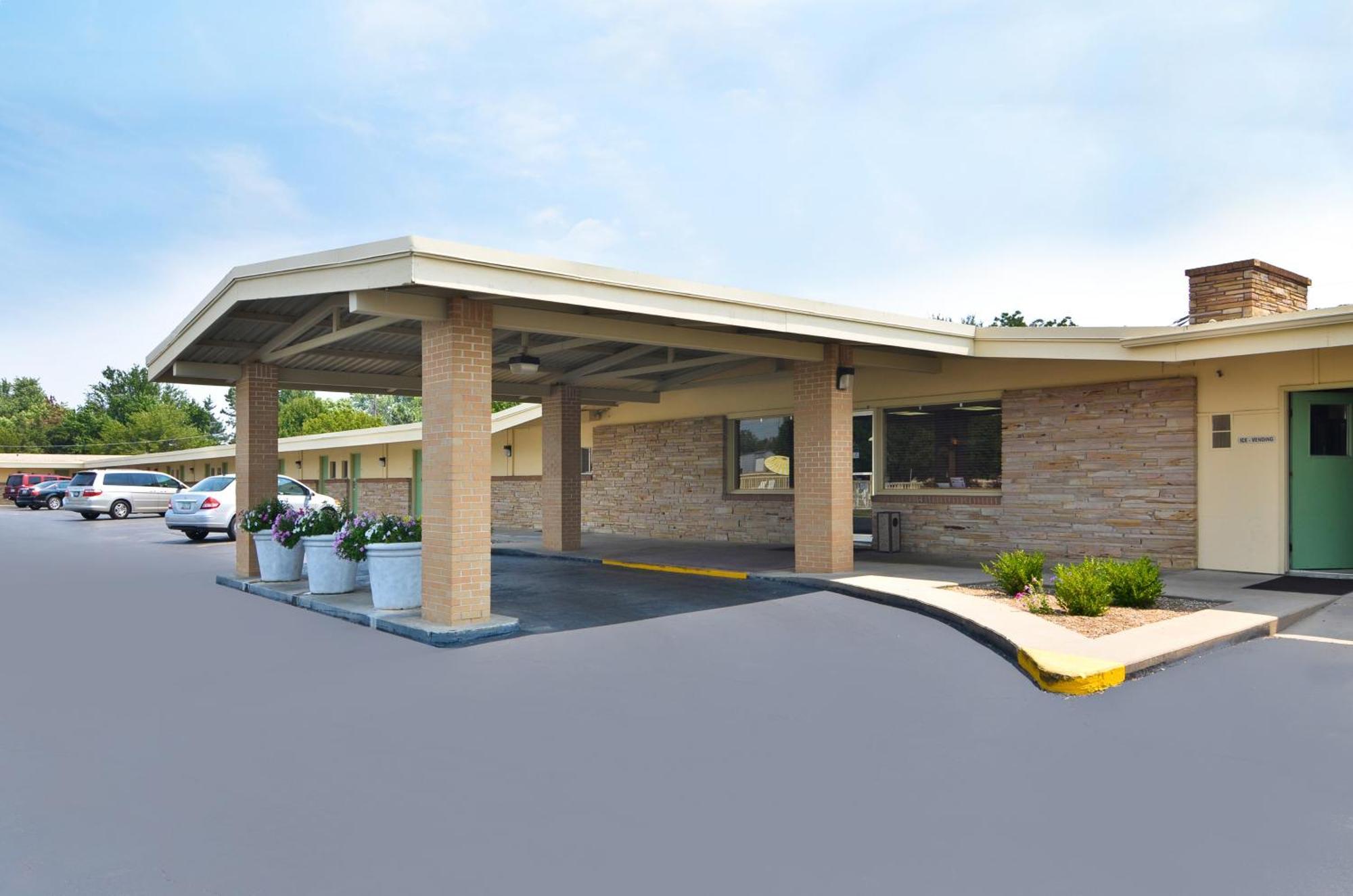 Americas Best Value Inn Iola Dış mekan fotoğraf