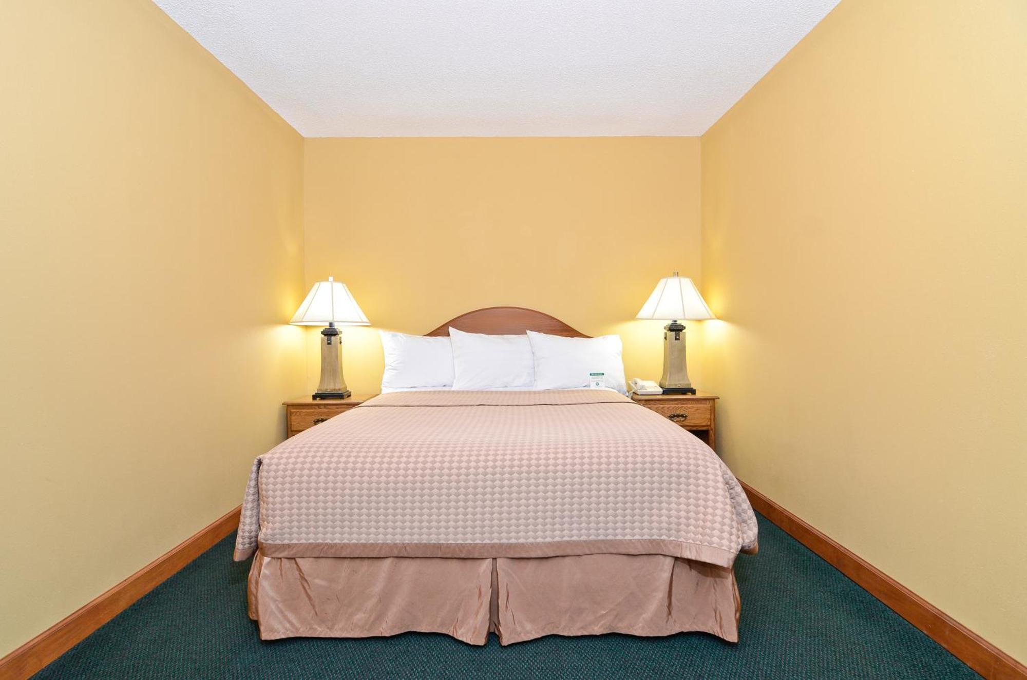 Americas Best Value Inn Iola Dış mekan fotoğraf
