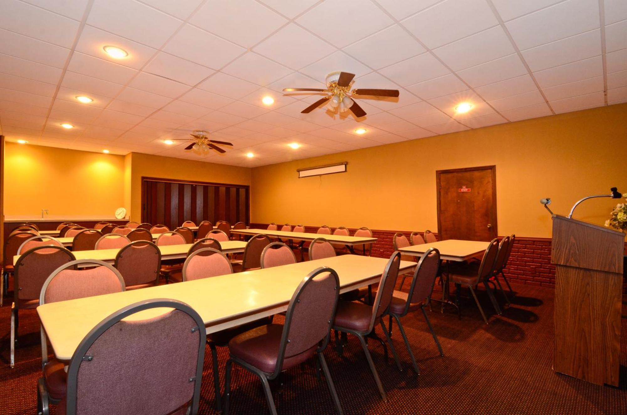 Americas Best Value Inn Iola Dış mekan fotoğraf